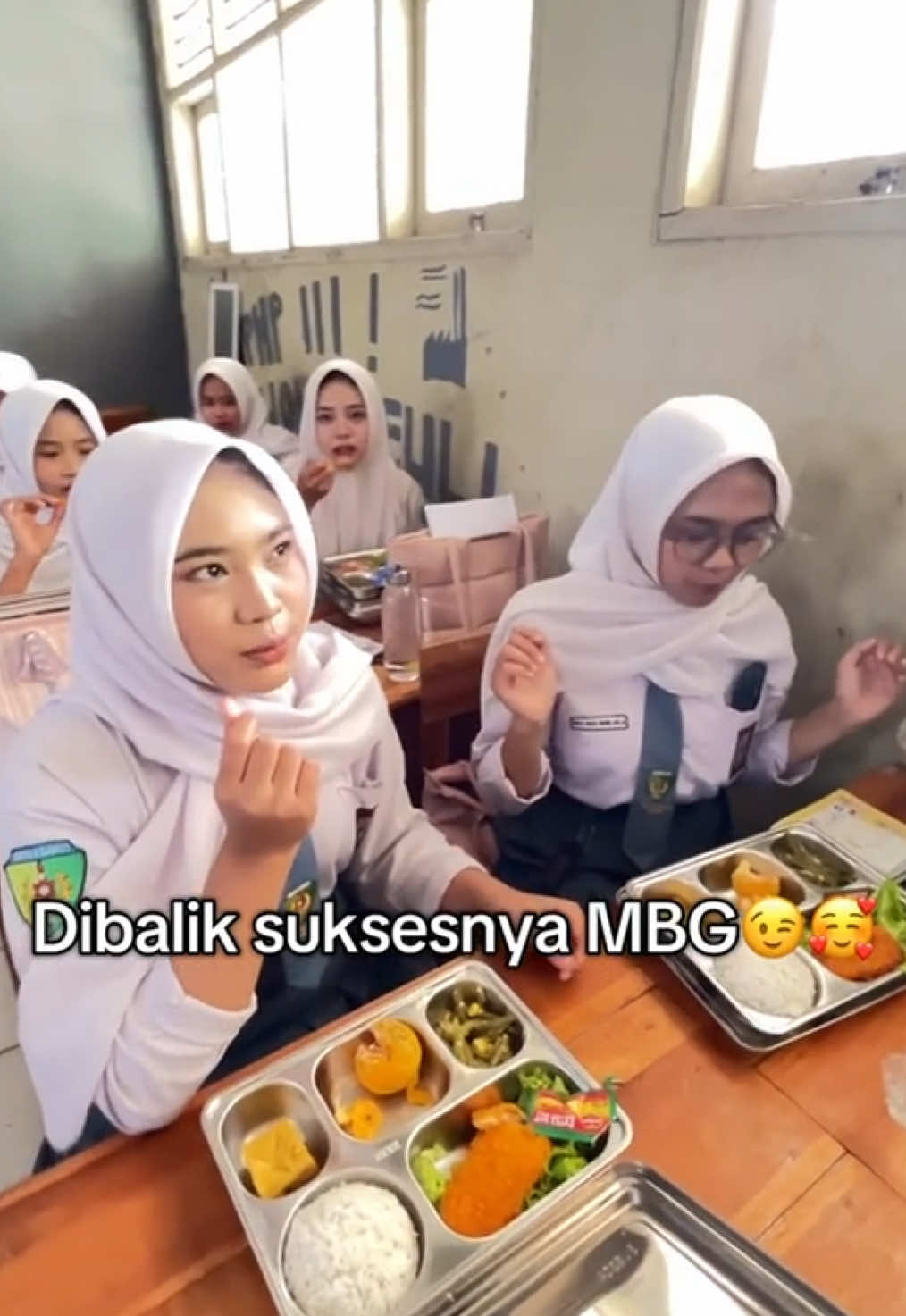 Sukses bukan kebetulan, tapi hasil kerja bersama. 🥹💪🏻🤍 #mbg #fypp #makanbergizi #sppg 