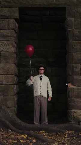 Follow the red balloon. 🎈 #ITWelcomeToDerry 