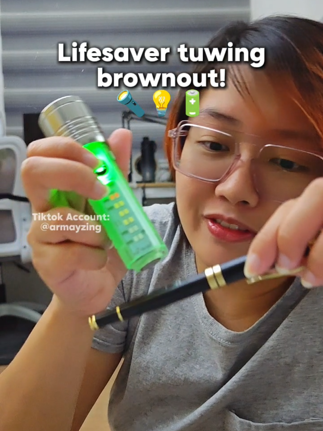 Replying to @myleallynne26 Eto dapat na Flashlight ginagamit natin kapag nagba-brownout satin! Ang liwanag! #flashlight #multifunctionalflashlight 