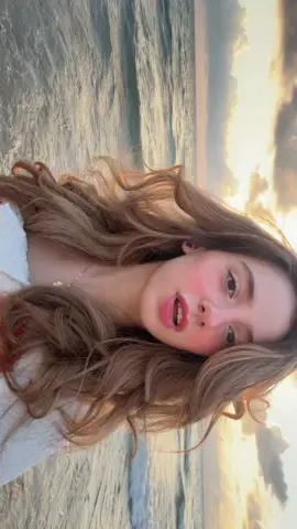 I need a camera man🙃#beach #fyp #viral 