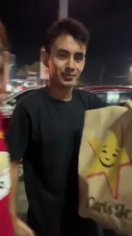 Aniversario Carls jr jajsjas no podíamos dejar pasar esta promo ,aprovechen mañana igual 2x1  Wester bacon  #promociones #carlsjr 