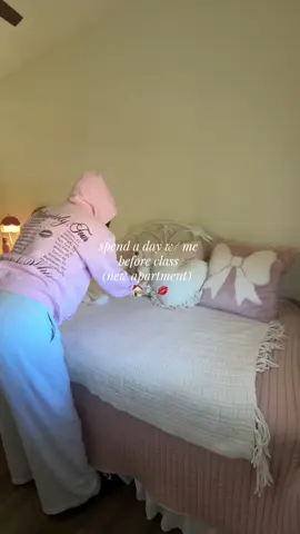 did anybody else struggle finding a place to live this year or did i just procrastinate?? 😭 #collegeroutine #morningroutinevlog #dayinmylifevlog #newapartmentvibes 