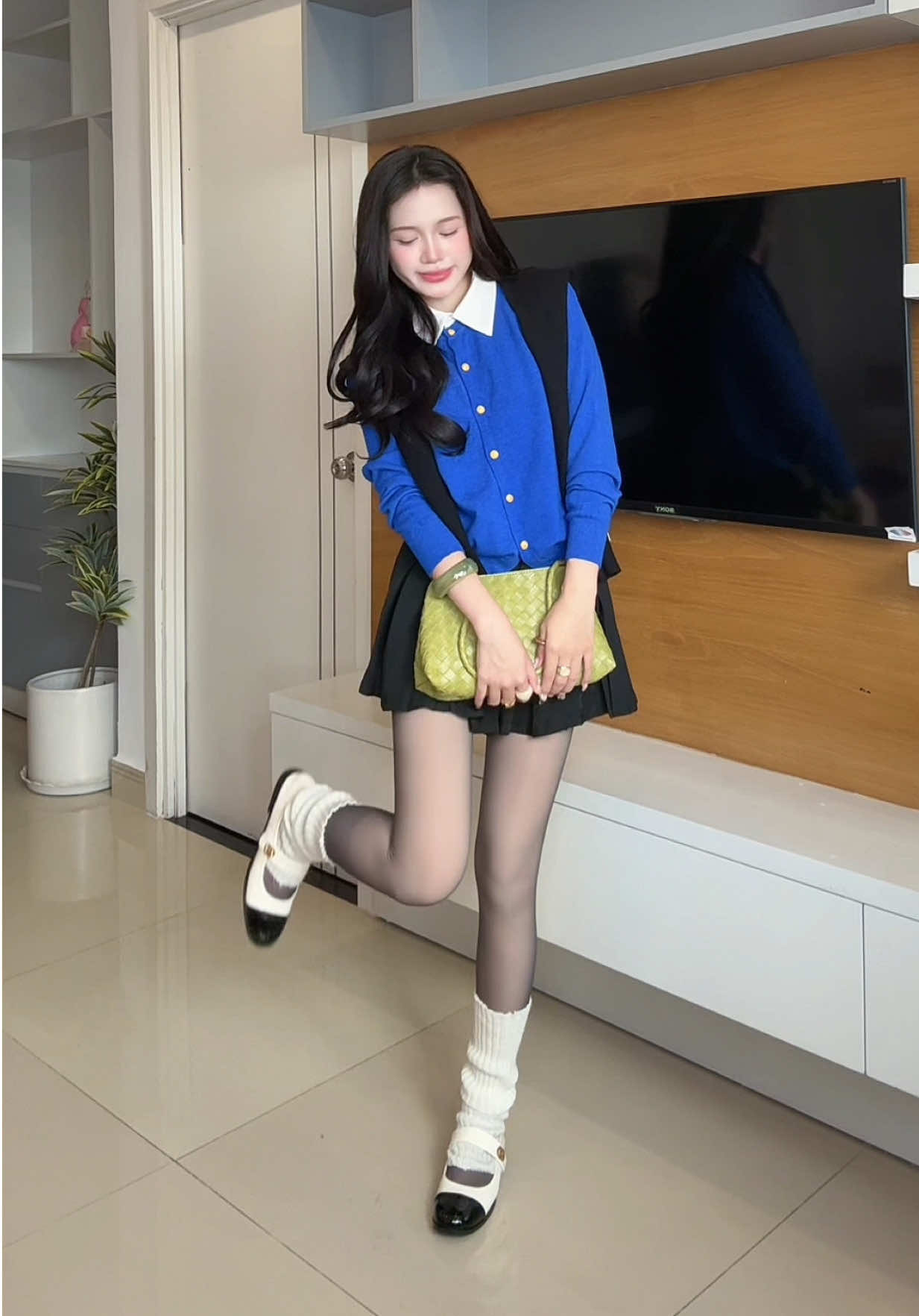 Giải pháp cho mấy bà vào mùa lạnh nhưng thích mặc váy ngắn❄️ #dollysecret #quantatdolly #phoidoxinh #xuhuong #fpy 