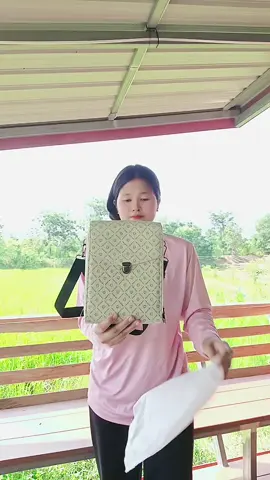 #กระเป๋าลายหมากรุก#กระเป๋าสะพายข้าง