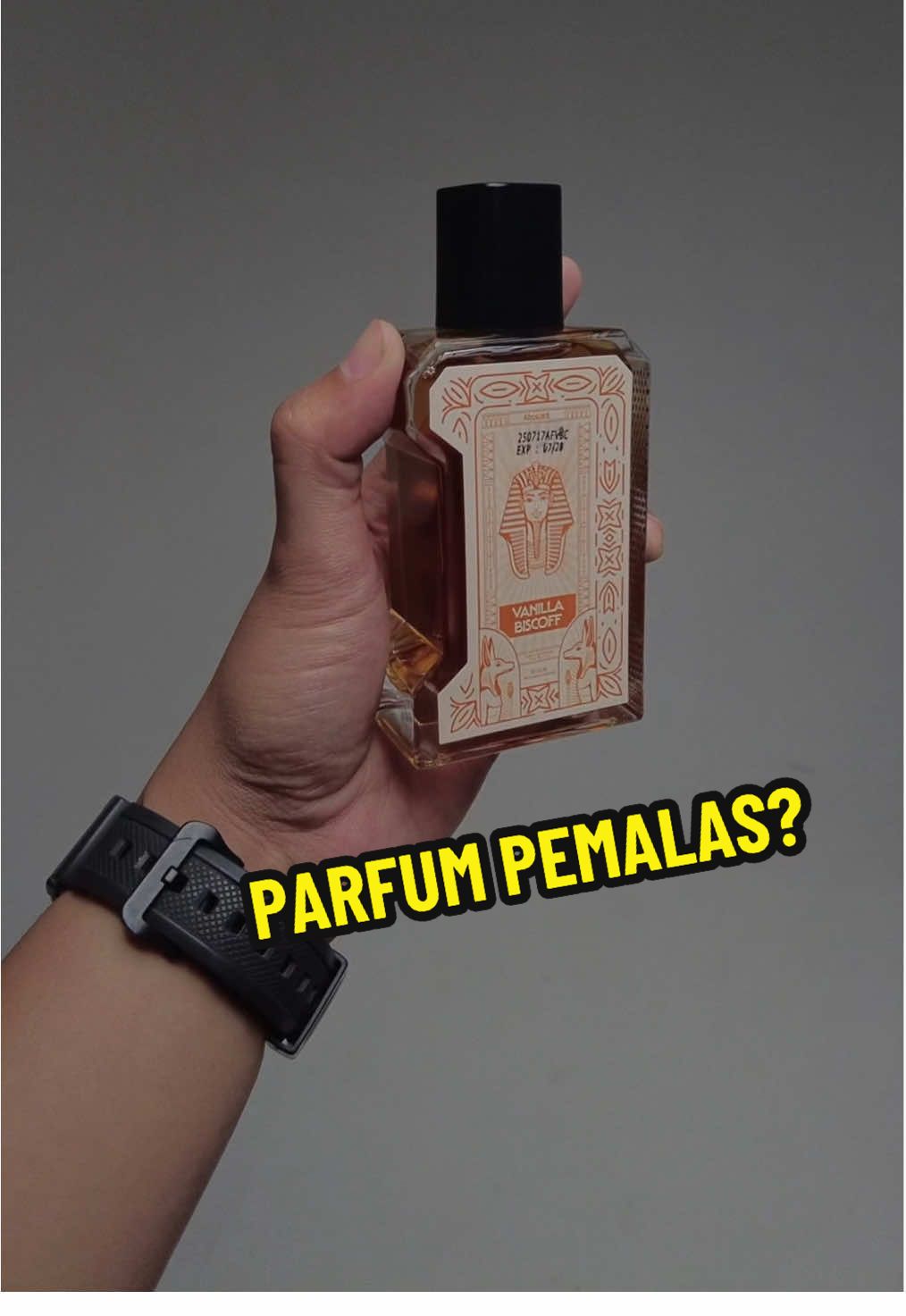 ga papa guys males semprot parfum yang penting jangan males mandi hihihi😉 #cobainafroscent 