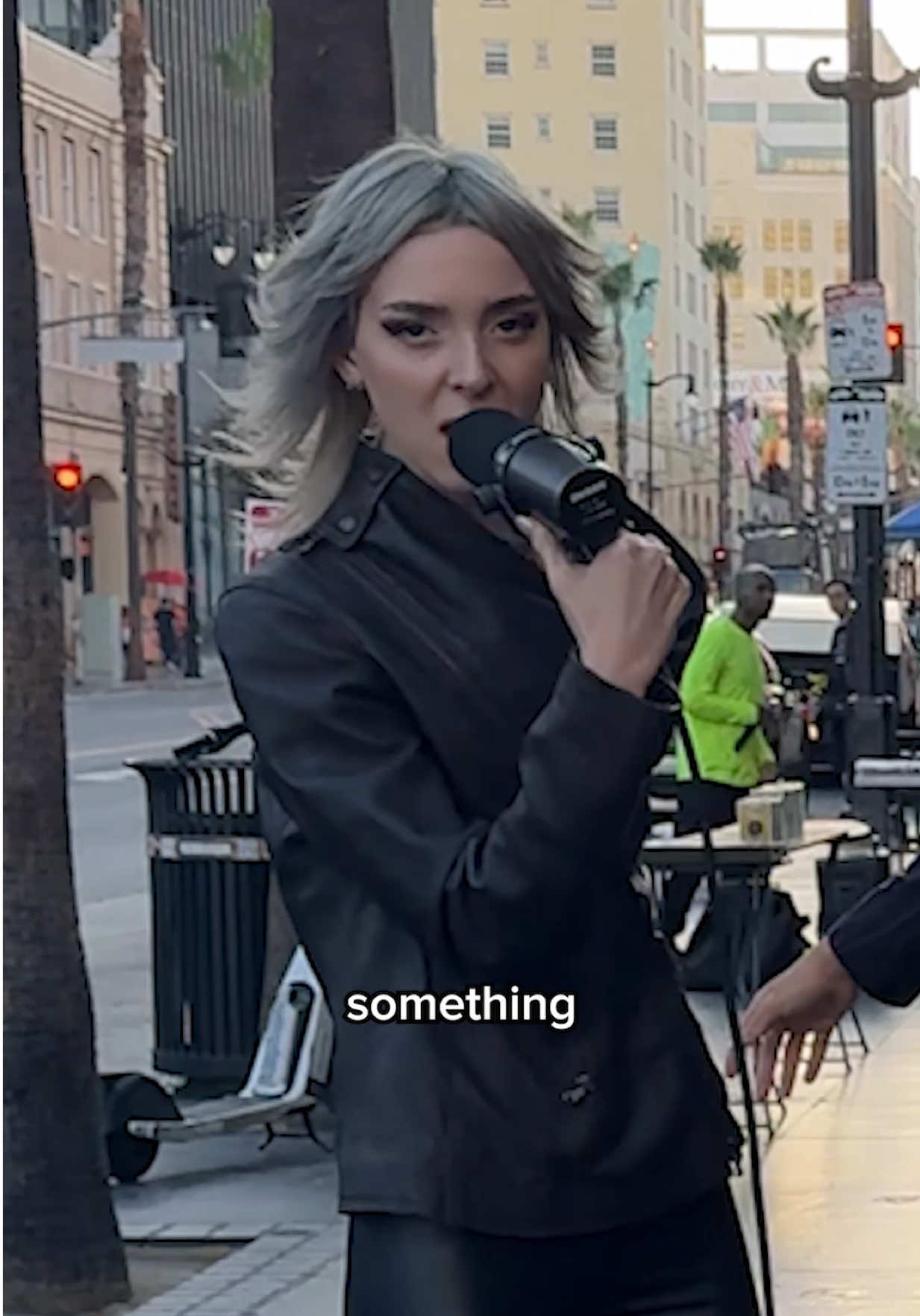 this song is called “New Heart”💔 I wasn’t expecting that from this random singer🤯 @sophie powers #sing #singing #freestyle #rap 