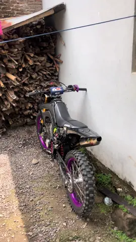 💜🖤😍😋                                                   #crf #crf150l #crflemot🐌🐌🐌 #fyp #fypage 