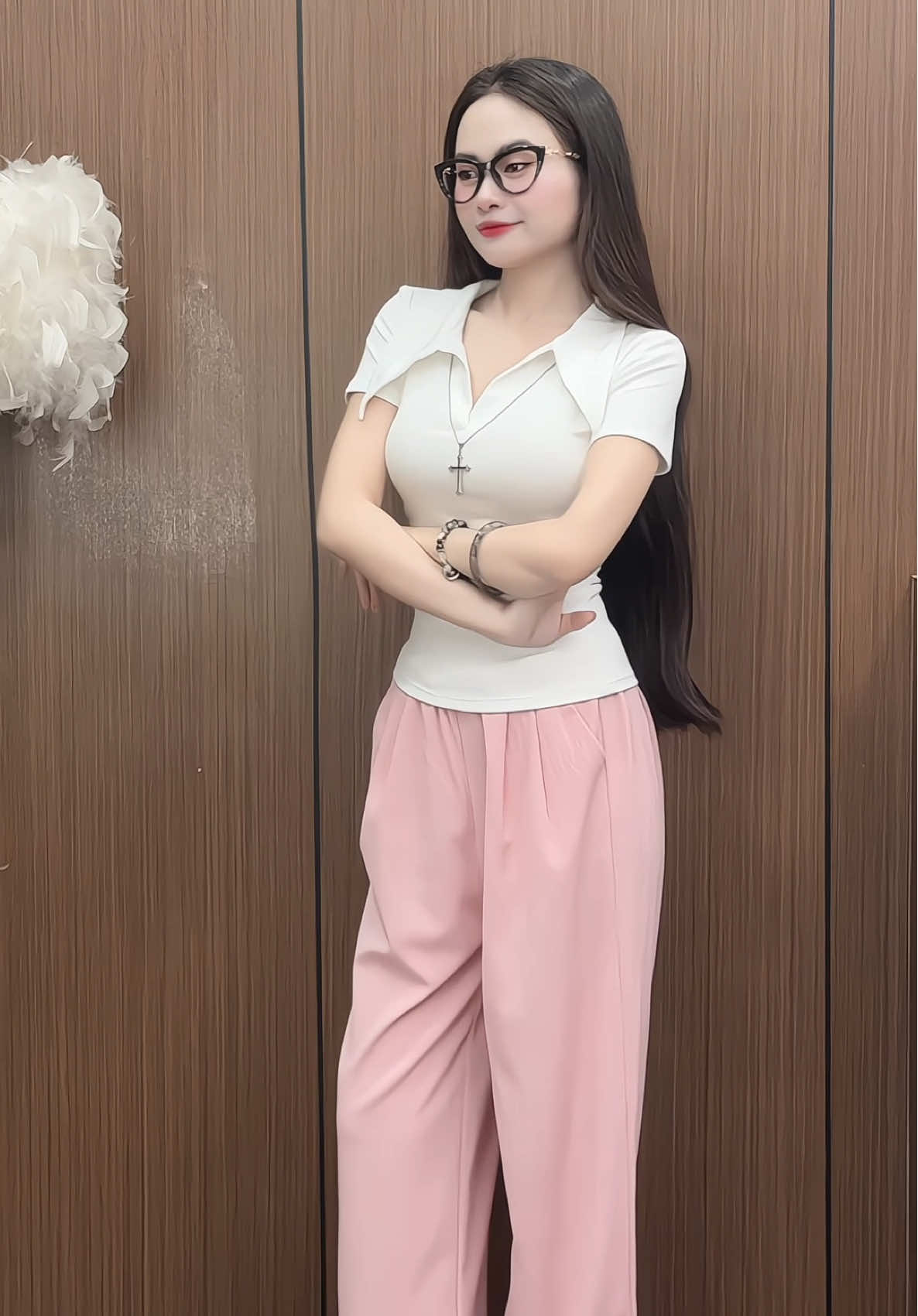 Một con quần đẹp mà giá chấn động vậy nè, tin được hông cả nhà