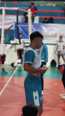 Good Job boy,Gas semi final🛫✨#Semarlivoma2025 #ukmbolavoliuns #universitassebelasmaret 