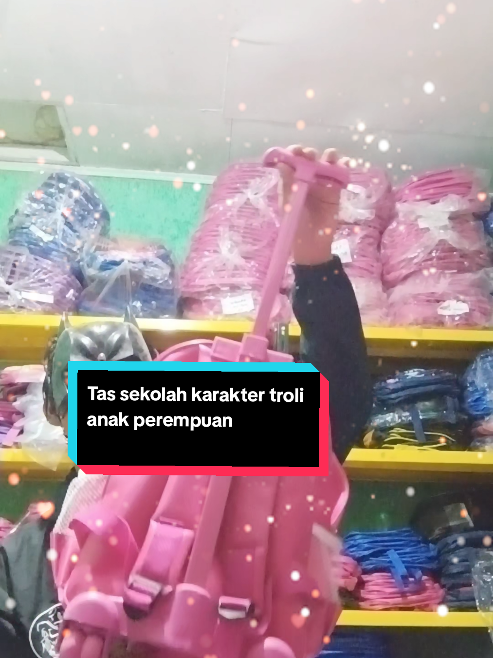 Ayo buruan keburu kehabisan stok, tas troli sekolah anak karakter kuromi pink, PAUD TK DAN SD ✨✨🛒 #tas #tassekolah #tasanak #fyp #viral 