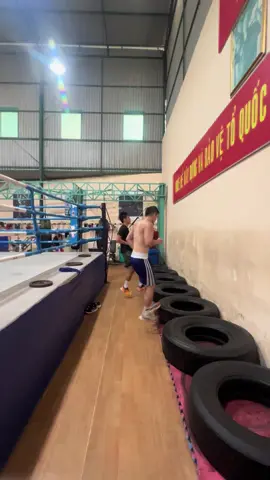 #xhtiktok #CapCut đội tuyển boxing việt nam tập huấn tại boxing Quân Đội để chuẩn bị thi đấu sea game 2025 tại thailand #xh #TikTokAwardsVN 