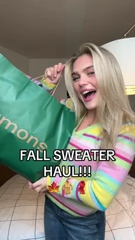 the best time to wear a striped sweater is ALL THE TIMEEEEEE #sweater #fall #fallfashion #falloutfits #chunkysweater 