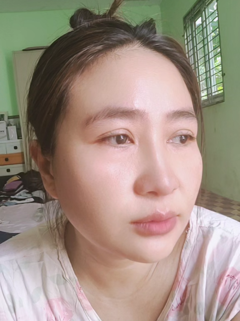 အချစ်က ဘဝမဟုတ်ပါ ၊ ကိုယ့်စိတ်တခုနဲ့ ကိုယ်မိဘတွေလည်း ရင်ကွဲရ ၊ ကိုယ်တိုင်သေဆုံး ရတဲ့အထိ အခုခေတ်ရဲ့အချစ်ပေါ် မှာ စိတ်မနှစ်လိုက်ကြပါနဲ့ရှင်#tiktok #foryou 
