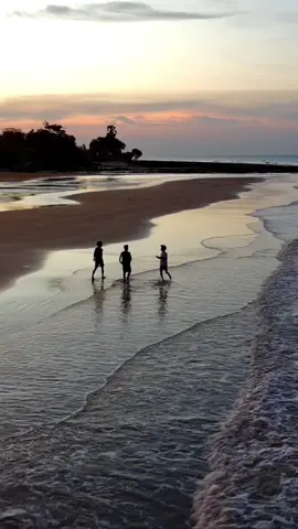 kapan nih kita lari larian di pantai #CapCut 