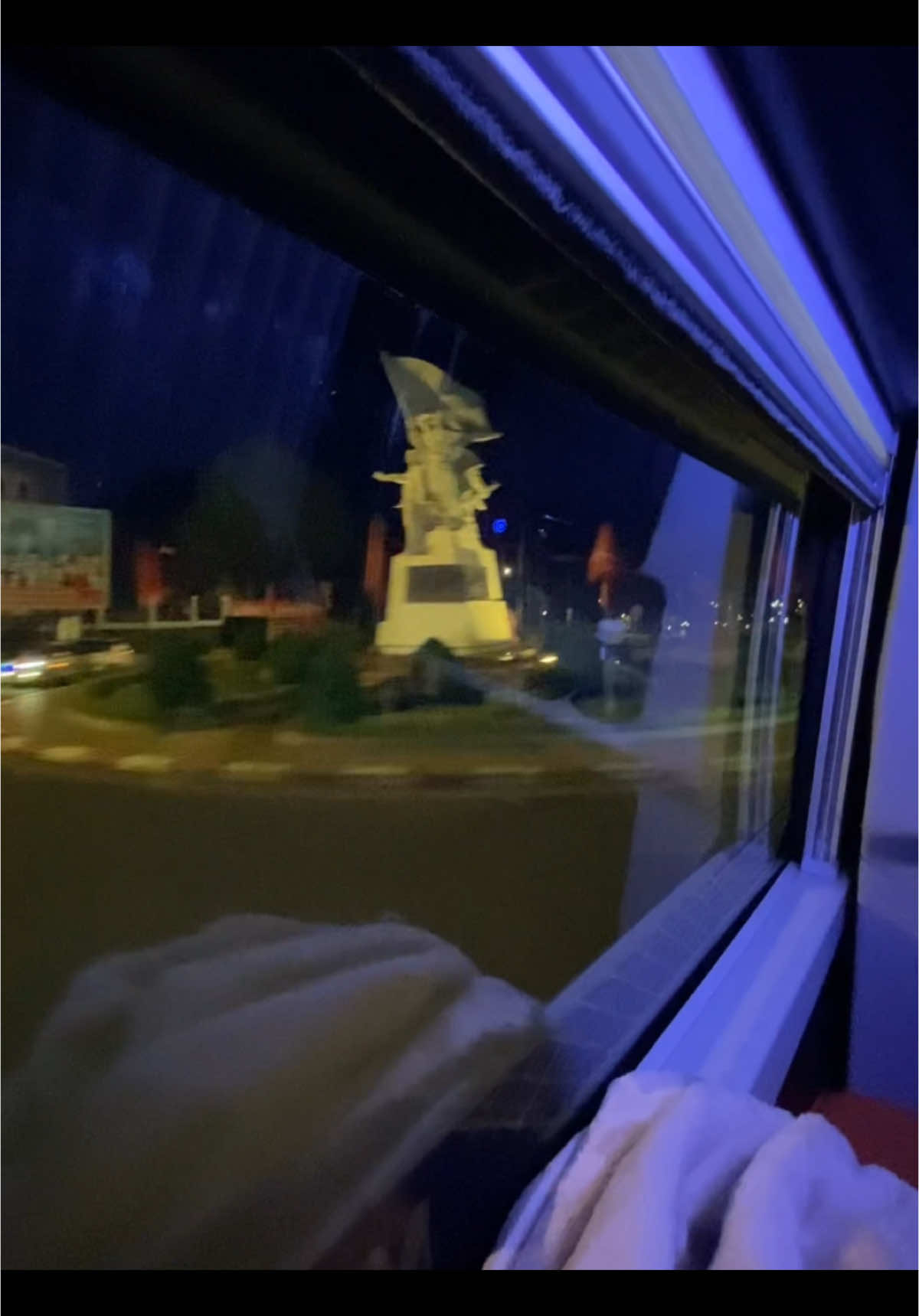 Đi đêm kiểu này chill nhở 🚍 #xuhuong #fyb #xekhachvietnam @𝑴𝒊𝒏𝒉𝑯𝒐𝒂𝒏𝒈 