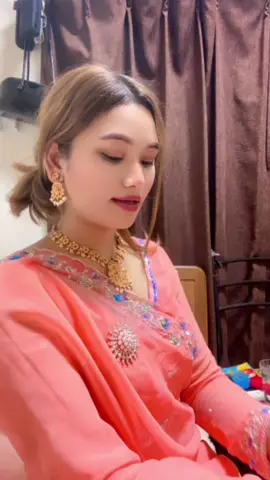 #malavariunekichuafnokhusimaile♥ jata Pani pugs dajai Ghamanda vanda paile #to my brother special with happy tihar #tiharspecial @Ramesh ghale @Roshan Ghale pyari my sister ❤️@Srijana basnet @Ritu Ghale @Mina👰🏻‍♀️ @Ishor Ghale 