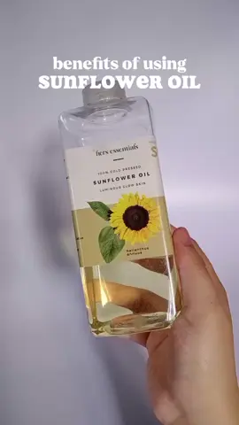 benefits of using sunflower oil 💫🌼🌻 #bodyoil #sunfloweroil #hairoil #glowingskin #musthaveproducts 