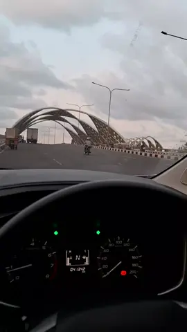 Kelihatan Tegar Padahal tidak😢Teruslah Melangkah,Kisahmu Belum berakhir disini..