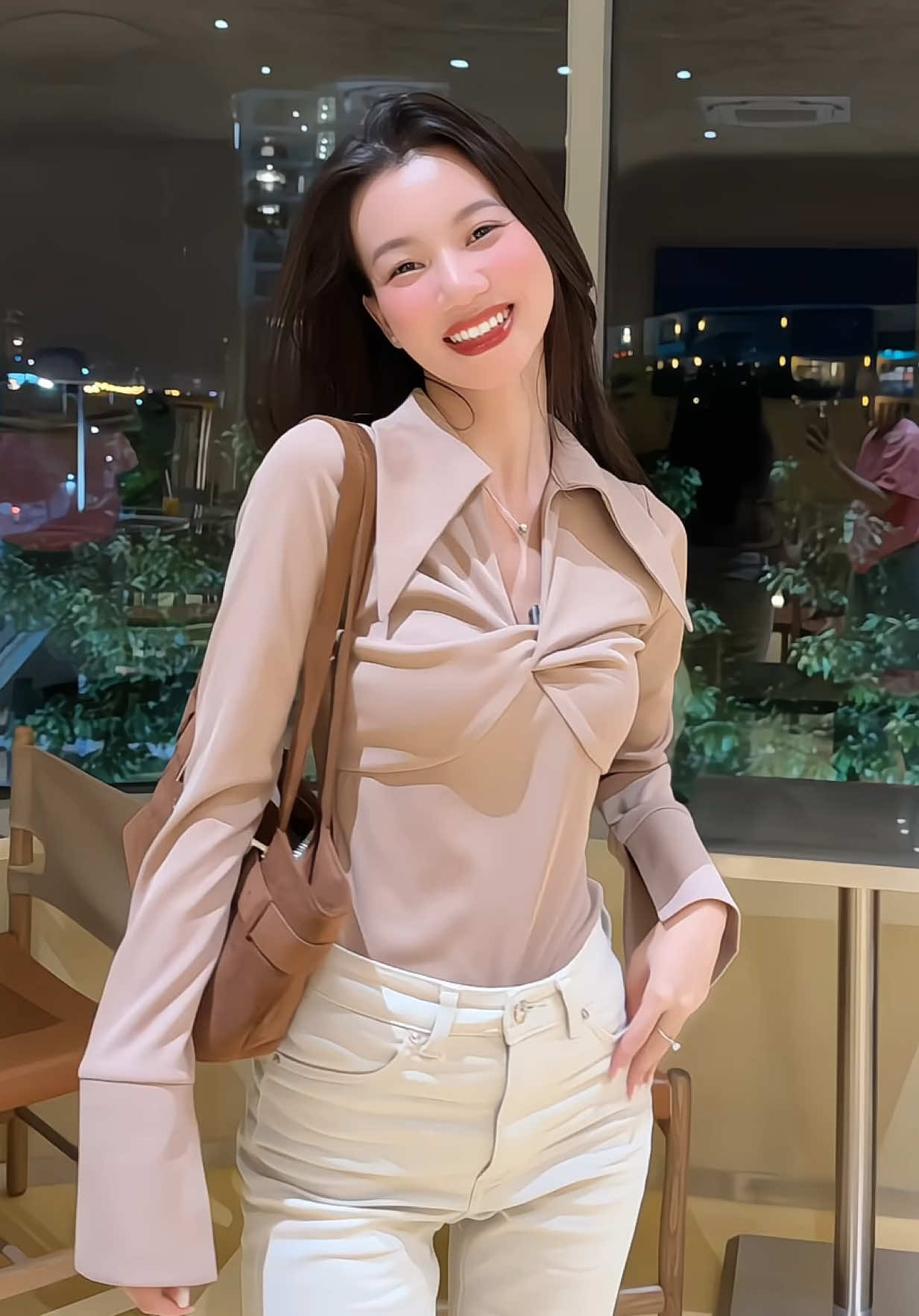 Áo tay dài cách điệu nhaaa #aonu #thoitrangnu #aotaydai #docongso 