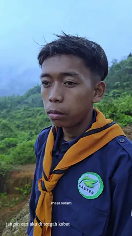 Lagi Ganteng ganteng jalan di kabut eh...ada  (lanjutin sendiri) #cool #kingadit #naikgunung #fyppppppppppppppppppppppp #draskul  Jgn lupa Sawer