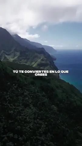 Eres lo que crees…🍃 @ʜᴇɴʀʏ  #motivacion #frases #crecimientopersonal #desarrollopersonal #creatorsearchinsights 