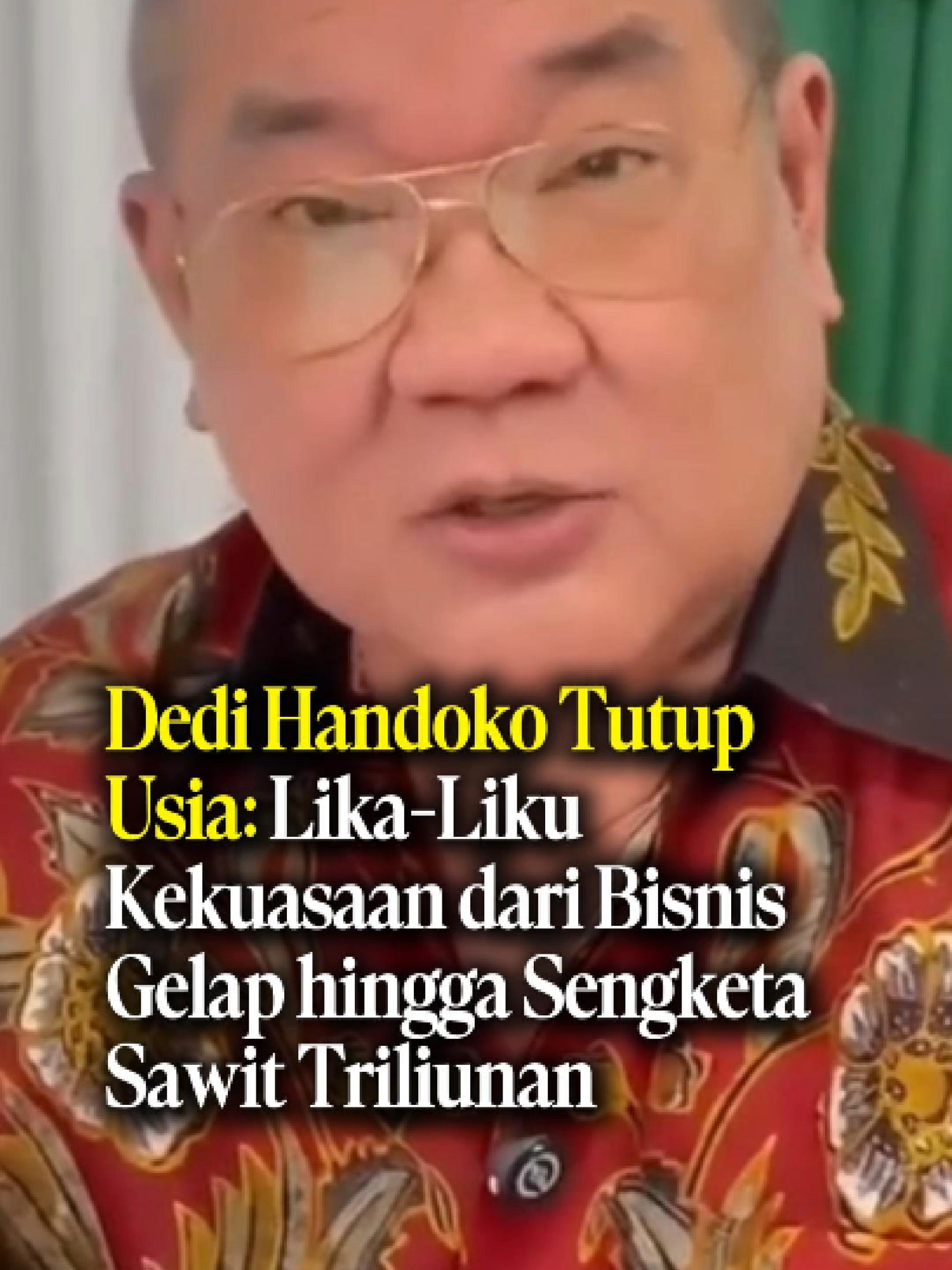Dedi Handoko, pengusaha besar asal Riau yang dikenal penuh kontroversi, meninggal dunia pada Rabu (22/10/2025) akibat serangan jantung. Sosok Dedi selama ini dikenal memiliki jaringan bisnis luas — dari hiburan malam, transportasi, hingga perkebunan kelapa sawit bernilai triliunan rupiah. Namun, di balik kesuksesannya, Dedi kerap dikaitkan dengan bisnis gelap, dugaan penyelundupan, serta monopoli lahan yang merugikan masyarakat. Dalam beberapa tahun terakhir, dua perkebunan sawit miliknya disita pemerintah karena diduga berdiri di kawasan hutan negara tanpa izin. Nama Dedi juga sempat mencuat dalam laporan masyarakat ke KPK terkait dugaan intervensi hukum dan konflik lahan di Indragiri Hulu. Ia bahkan disebut berperan dalam kriminalisasi pejabat daerah yang menentang dominasi bisnisnya. Kematian Dedi Handoko menutup perjalanan seorang figur yang mencerminkan bagaimana kekuasaan ekonomi bisa memengaruhi hukum dan menekan rakyat kecil. Namun, warisannya menjadi pengingat bahwa tak ada kekuasaan atau harta yang abadi. #FYP #Viral #DediHandoko #BeritaRiau #KonglomeratSawit #BisnisGelap #AsetDisitaNegara #SengketaSawit #KPK #HukumDanKeadilan #MeninggalDunia #SeranganJantung #KarmaItuNyata #TakAdaYangDibawaMati #PelajaranHidup #KisahNyata #BeritaViral #RiauTerkini #KabarRiau #GuritaBisnis #PerkebunanSawit #KonflikAgraria #LahanRakyat #MasyarakatAdat #CeritaKonglomerat #DibalikKekuasaan #JejakBisnisGelap #BayangBayangKekuasaan #AkhirKehidupan #RealitaKehidupan #CeritaViral