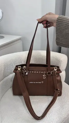 Bagus banget pliss🥹😍 #taswanita #enji #totebagwanita #taskerja #taskuliah 