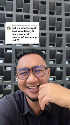 Replying to @diky_uwox Penyebab nyeri di telapak kaki dan cara mengatasinya #sakittumit #plantarfasciitis #edukasikesehatan #konsultasidokter 