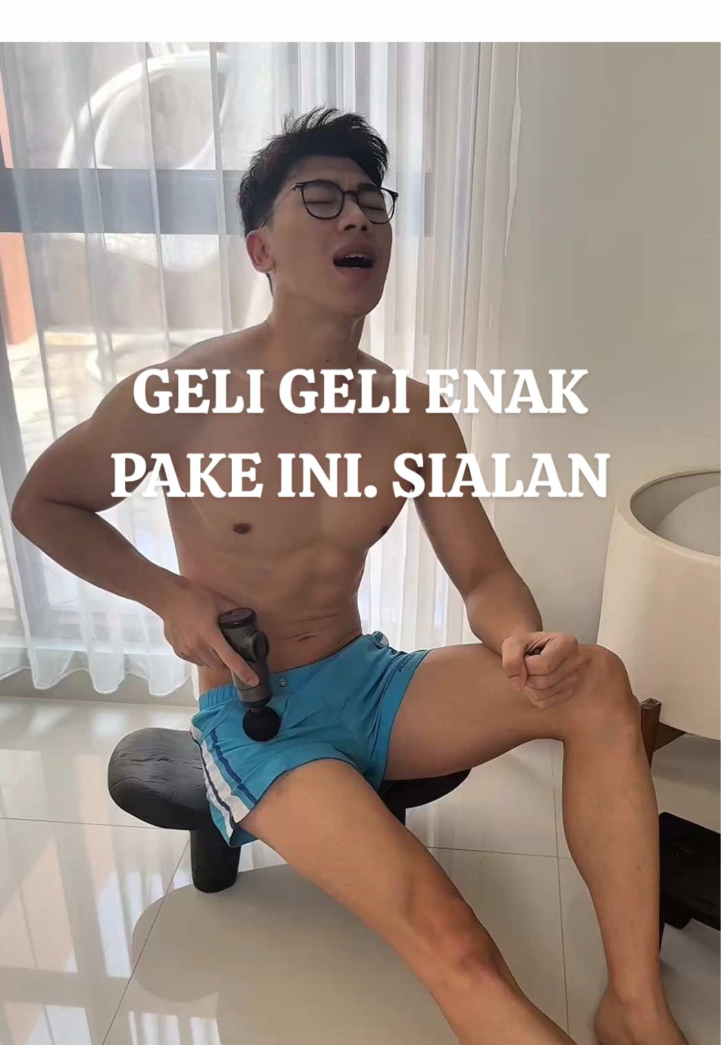 geli geli enak pake ini. otot pun gak tegang #carefulofficial #massagegunv19 #massage #alatpijat #frenzyrb 