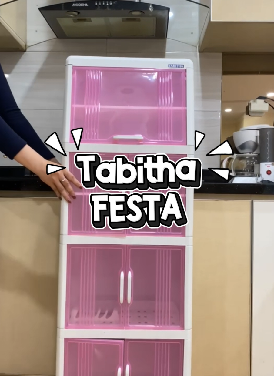 Capek liat dapur berantakan? 😩 Cobain Rak Piring + Food Cabinet Tabitha Festa  ✔ Piring, peralatan dapur dan makanan kamu akan lebih higienis ✔ Anti serangga dan juga debu  ✔ Warna cerah, bikin mood masak naik!  ✔ Pintu transparan biar kamu bisa lihat isi tanpa ribet ✔ Ukurannya minimalis, tapi fungsinya maksimal 💪 Sekali beli, dapur langsung upgrade! 🔥 #tabithahouseware #dapurestetik #rakpiring #penyimpananmakanan #perabotanplastik 