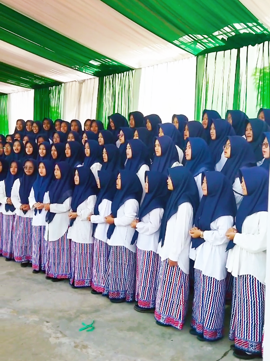 Hari Santri Nasional Indonesia  22 Oktober 2025 #pondokpesantrenmanahijulhuda #manahijulhudaboardingschool #fyppppppppppppppppppppppp #fyp #harisantrinasional 