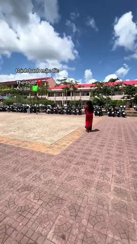 Đánh banh mà mặc đồ thể thao là xưa roàiii 🥰#thptdamdoi #abcxyz #fyp #xuhuong 