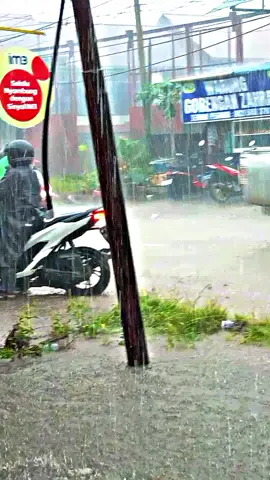 #fyp #jangkuanluas lapor ketua🙏 storing hari ini mera🥺 #banjir #Pa pim😀