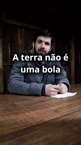 Questionar o formato da terra é o assunto que os zumbis mais odeiam. Costumam vir nervosos nos comentários. Faço intencionalmente para filtrar mesmo.