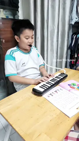 kèn phím MELODICA vùa học vừa chơi vui lám nha #dodunghoctap #kenphimelodica #amnhac #giadinhtrainghiem #methichchamnha 