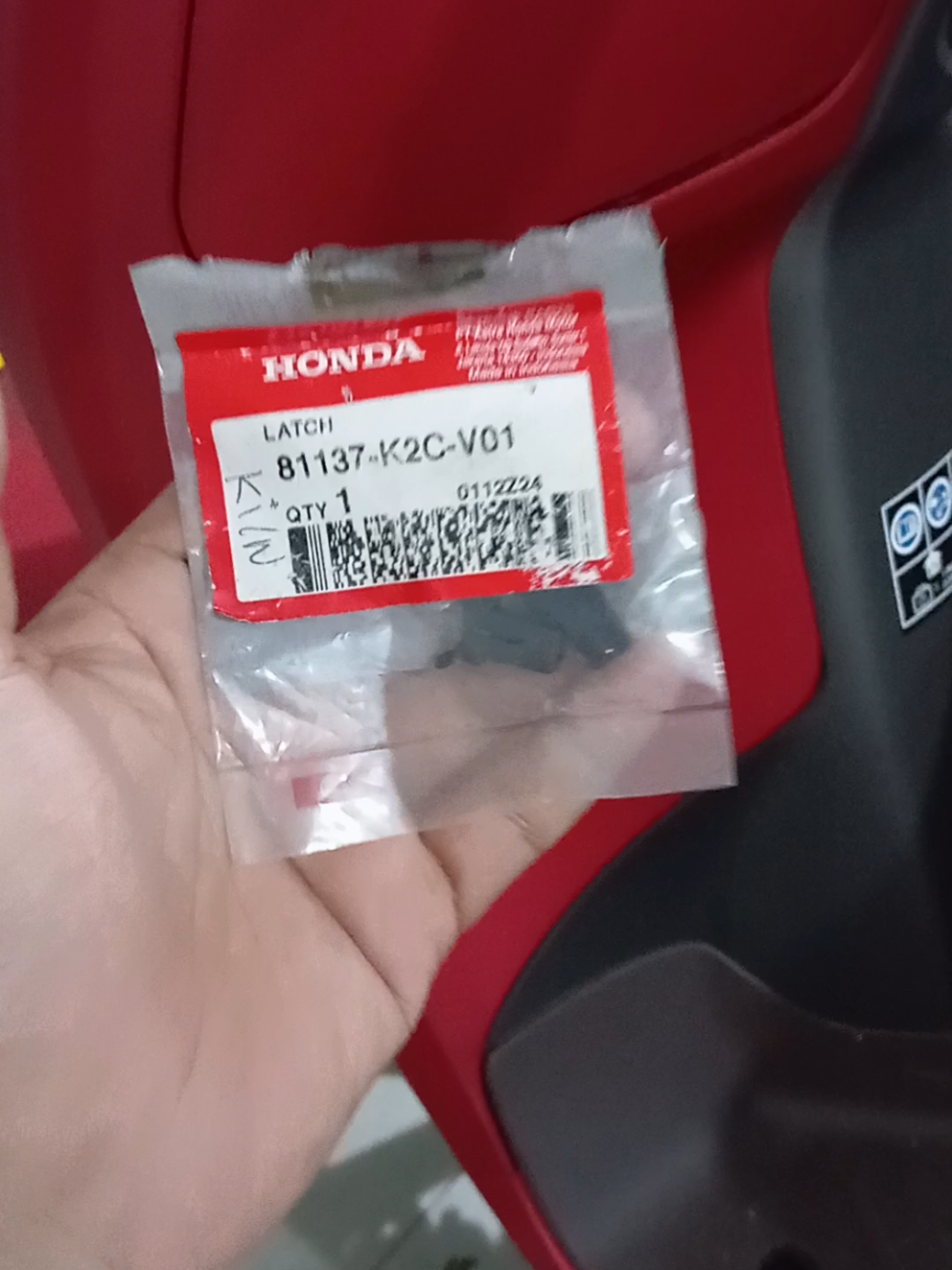 Latch Pengunci Laci Honda Vario, Scoopy #pengait #tutuplaci #hondascoopy #vario 