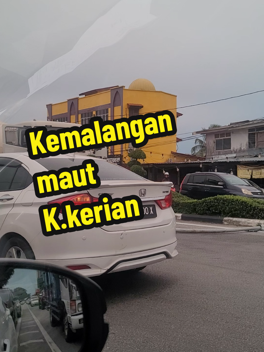 Al fatihah buat pemandu lori #tiktokkelantan #tiktokmalaysia #tiktokkelantanviral #tiktokviral #fyppppppppppppppppppppppp 