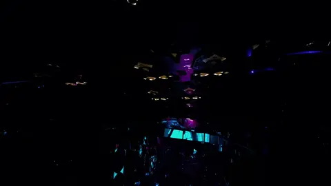 Nhạc lên là suy... #Empireclub #trungquoc #dailoan🇻🇳🇹🇼 #luxurynightlife #barsaigon 