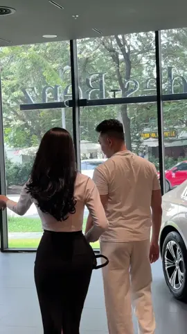 nét đẹp lao động chút #xh #mercedesbenz #e300amg #2025 #v300amg