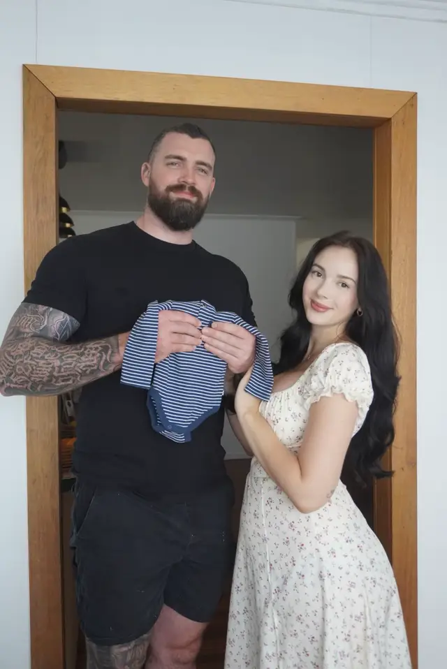 Can’t wait to meet our baby boy! 🦢🦕🦋