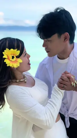 Kaho naa pyaar hai rohit 🩵 . #bollywood #bollywoodsong #kahonaapyaarhai #hritikroshan #ameeshapatel 