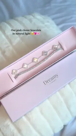 Made with 925 sterling silver & real mother of pearl 🥹🥰 #cloverbracelet 