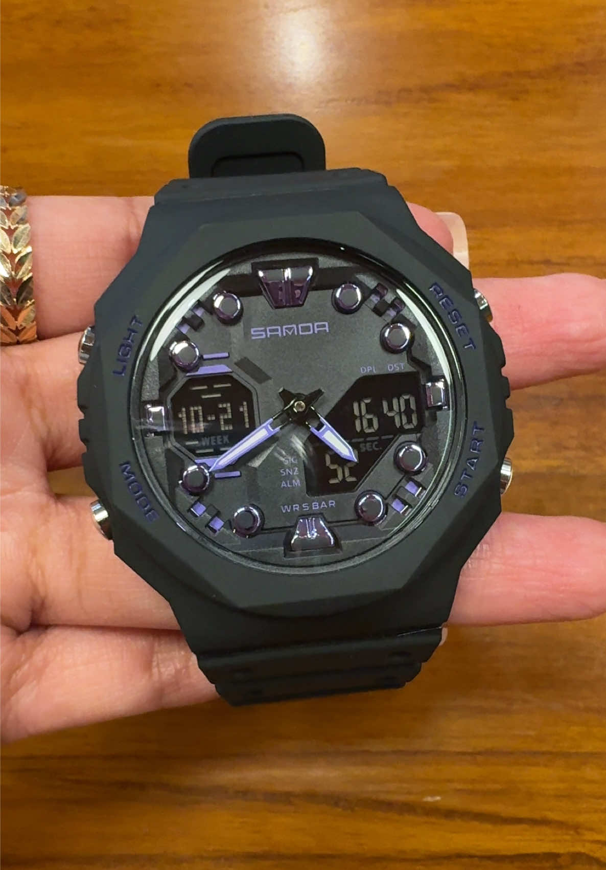 Buruan diorder jam tangannya jangan sampe kehabisan #jamtangan #jamtanganviral #jamtanganmurah #jamtanganoriginal #jamtanganpria