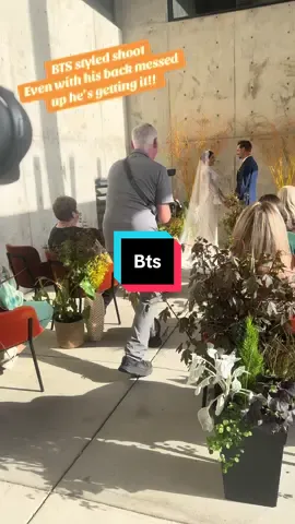 Even when your back hurts you keep going!! What is now shown is every time he got a break he would be stretching on the ground. That’s true passion. #videographer #weddingvideographer #weddingvibes #portlandweddingvideographer 