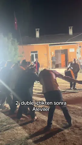 Oynadıkları sesten farklı halay çok bilmişler gelmeden söyliyim ben 😂😂 #sivas #fyppppppppppppppppppppppp #keşfetbeniöneçıkar 