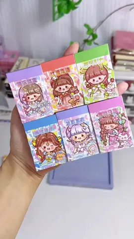 This mini bean book sticker is so cute that it touches my heart. It is small and mini, with bright patterns and colors. Each one is different and easy to carry. The notepad design is easy to tear off and has a centrifugal paper base. Whether it is used as a handbook or to decorate a phone case, come and collect your favorite sticker patterns #stickers #handbookstickers #beanbook #beanbookstickers 