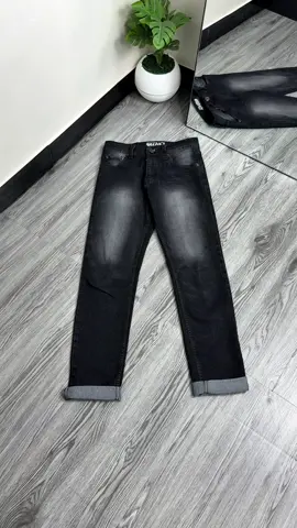 Celana jeans slimfit pria gizmo #celanajeans #slimfitjeans #gizmo 