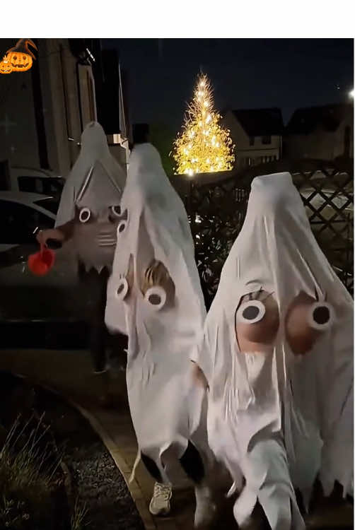 Check out the most creative Halloween costumes in 2025. 🎃🎃🎃Which one is your favorite?🥰🥰🥰#halloweencostume #halloween #halloweencostumes #fyp #foryou      