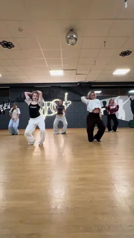 Workshop by @Noa Meijer 😍 #dance #choreo #jazzfunk #noameijer #viral 