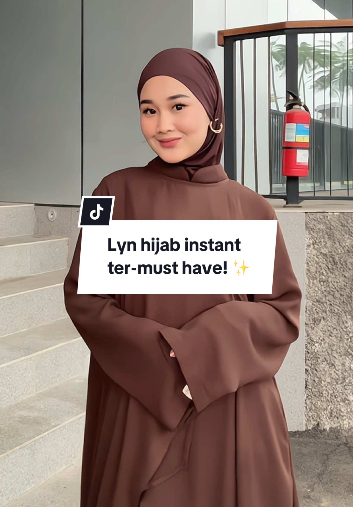 1 hijab instant tapi bisa bgt dipakai untuk semua aktivitas kamuu, worth to buy bgt!  sekarang di Live🤍✨#hijabinstan #hijabsport #tencel #belilokal #belanjaditiktok 